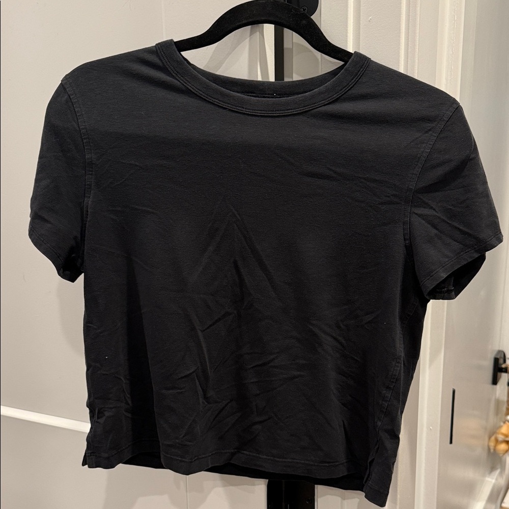 Lululemon Women's Crop Top